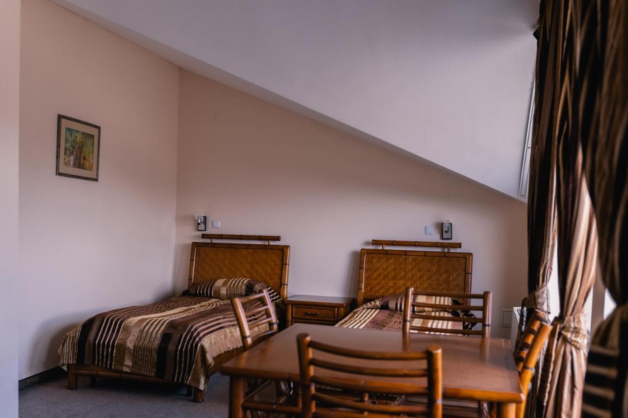 Hotel Orbel Dobriniste Kültér fotó